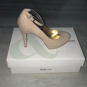 Style & Co. Heel Pumps